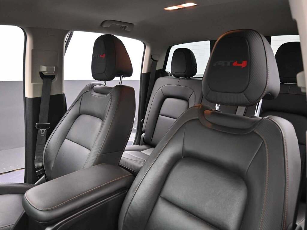 2021 GMC Canyon 4WD Crew Cab Short Box AT4 - Leather