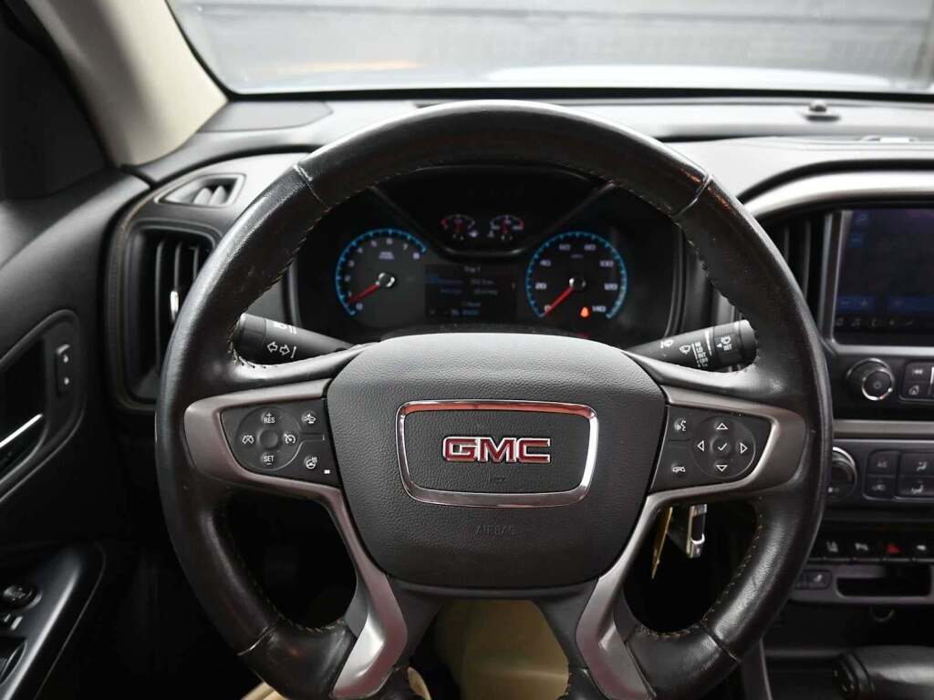 2021 GMC Canyon 4WD Crew Cab Short Box AT4 - Leather