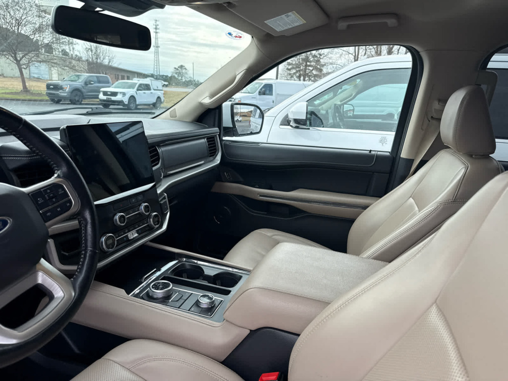 2023 Ford Expedition XLT MAX