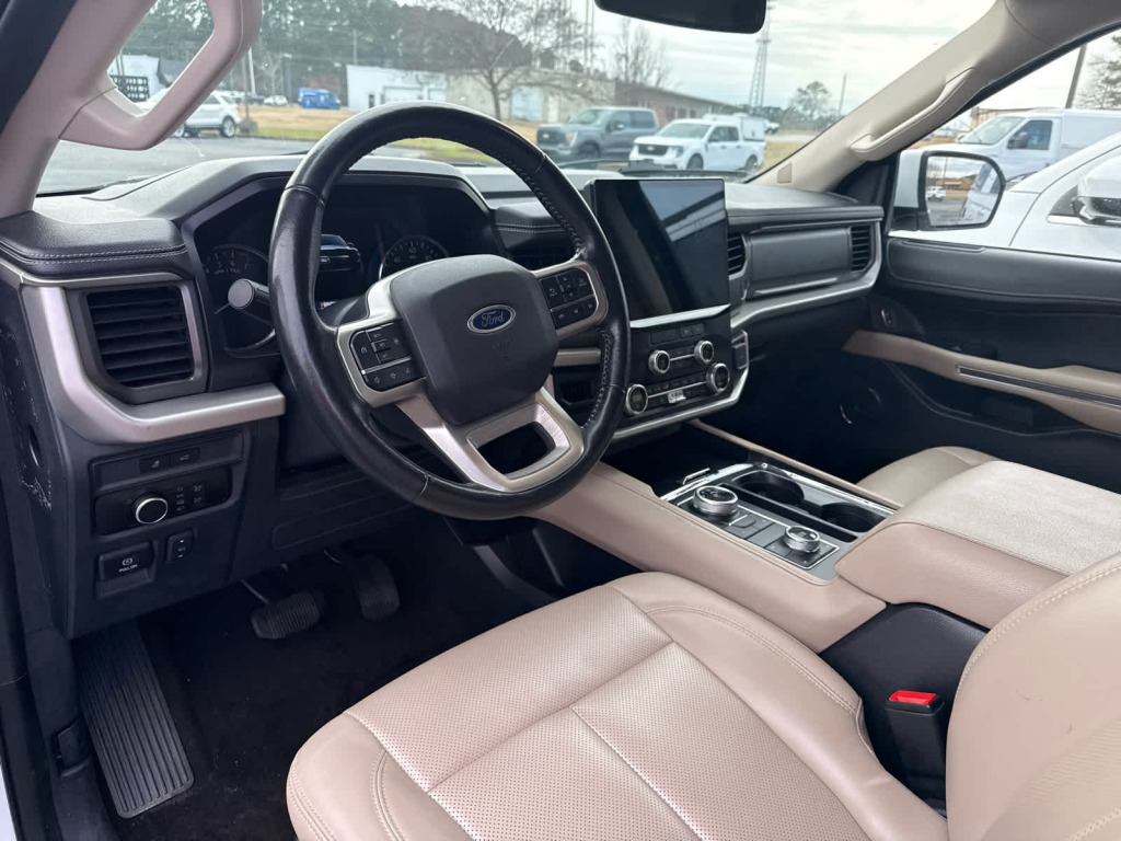 2023 Ford Expedition XLT MAX