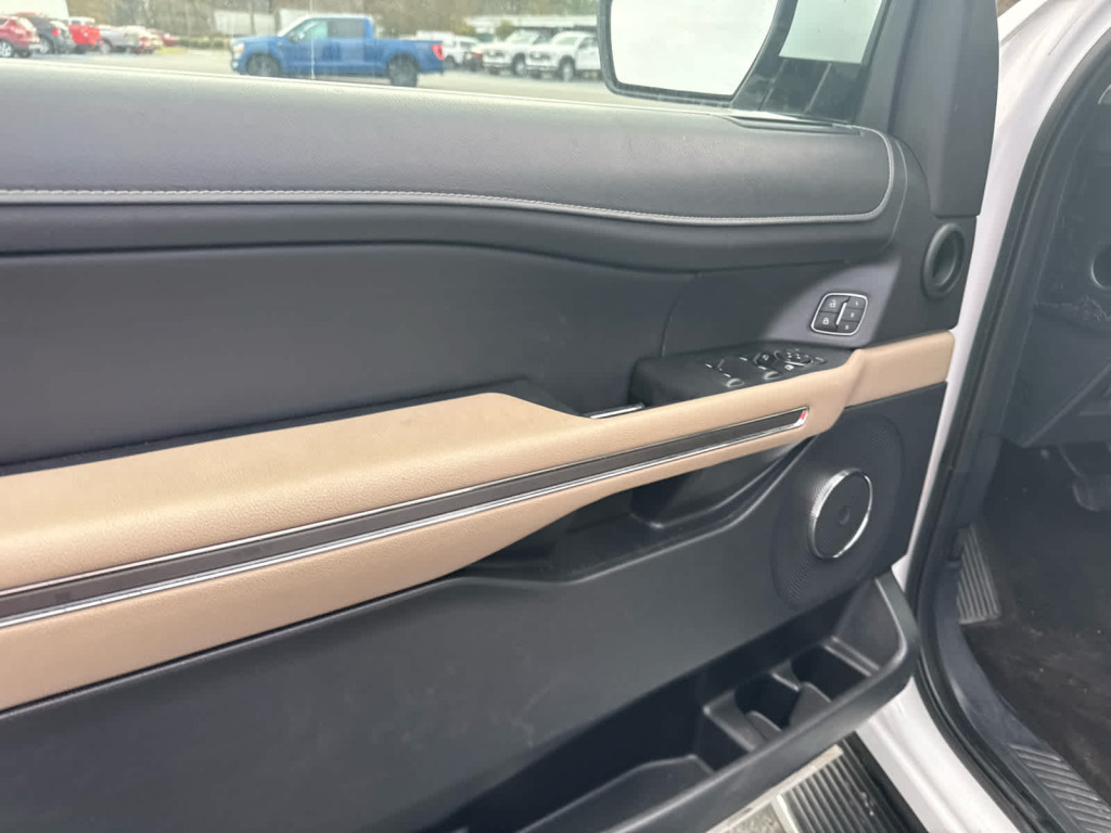 2023 Ford Expedition XLT MAX