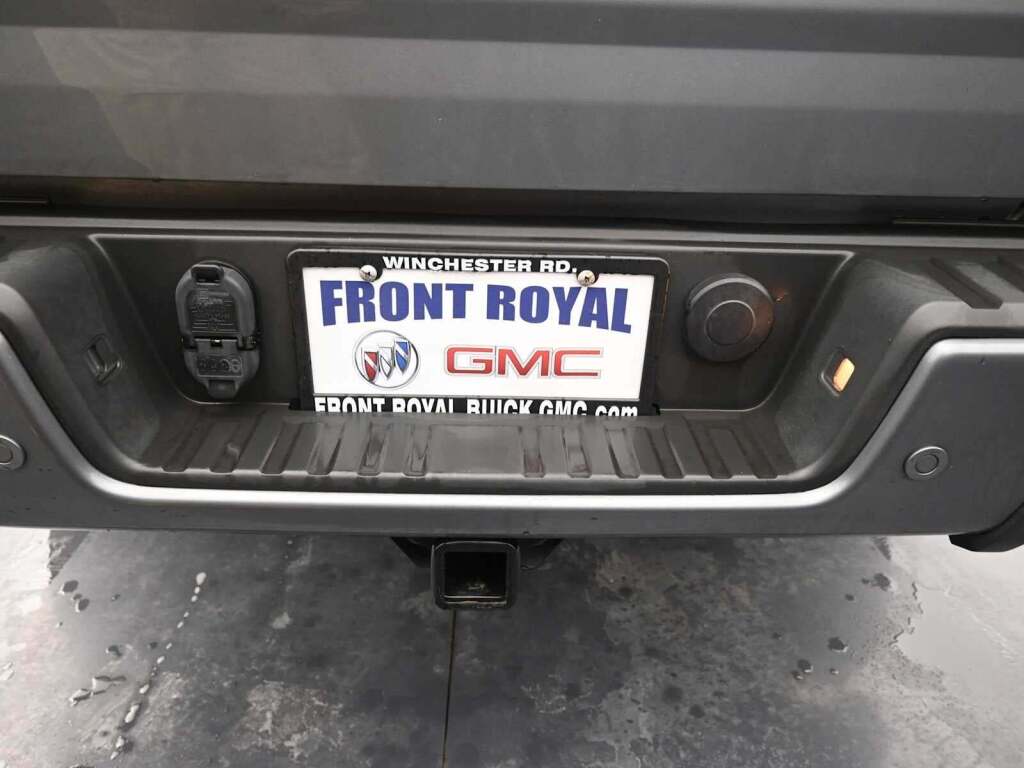 2021 GMC Canyon 4WD Crew Cab Short Box AT4 - Leather