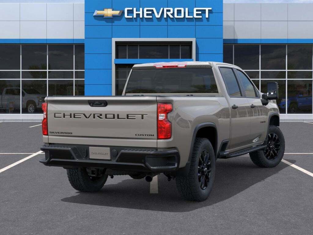 2026 Chevrolet Silverado 2500HD Custom