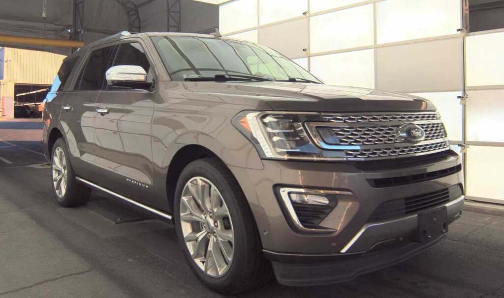 2018 Ford Expedition Platinum's photo