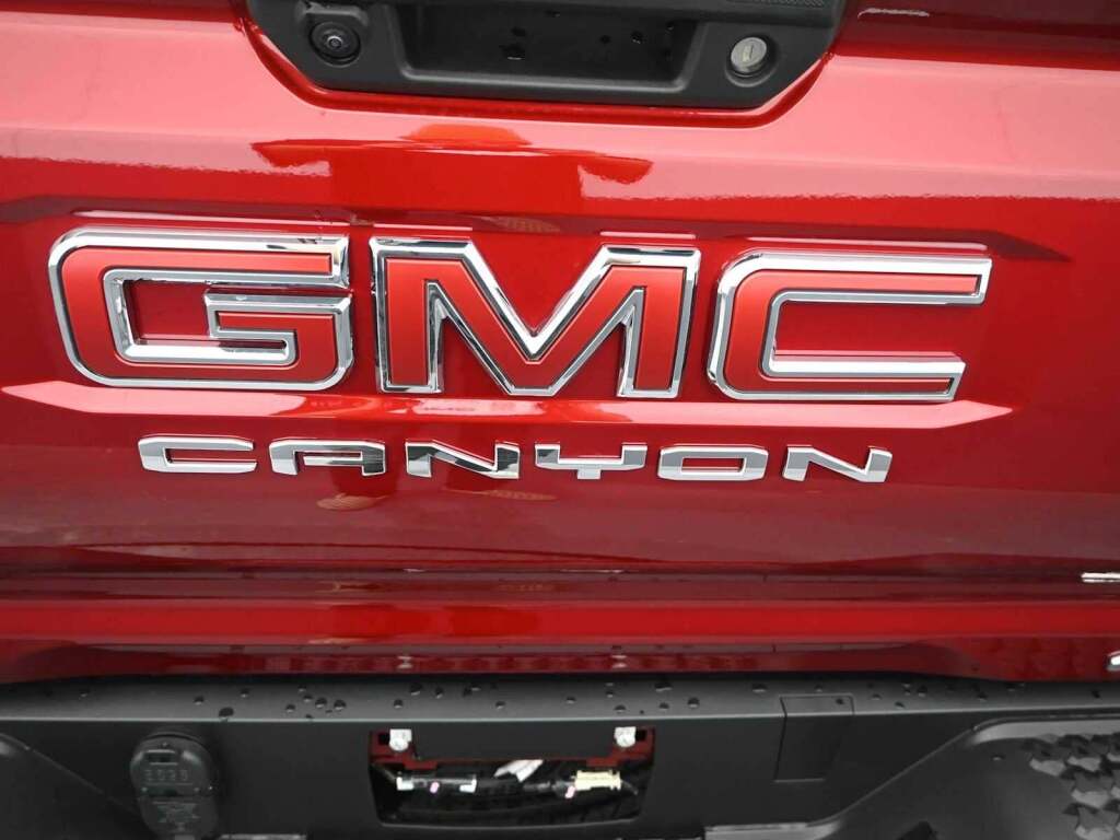 2026 GMC Canyon AT4, 4WD