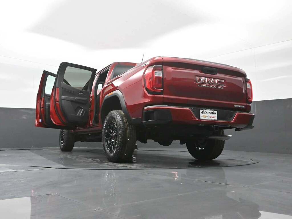 2026 GMC Canyon Elevation, 4WD
