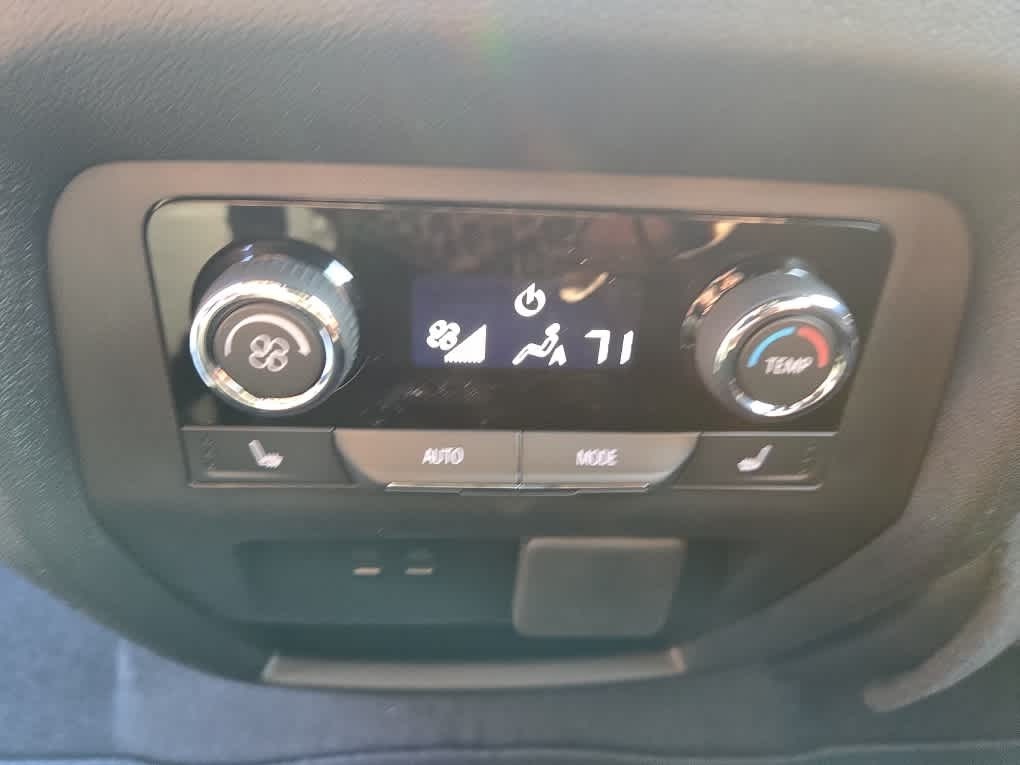 2026 Chevrolet Traverse FWD RS