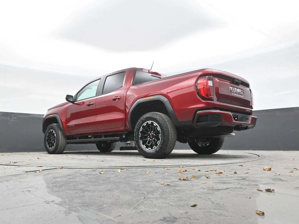2026 GMC Canyon AT4, 4WD