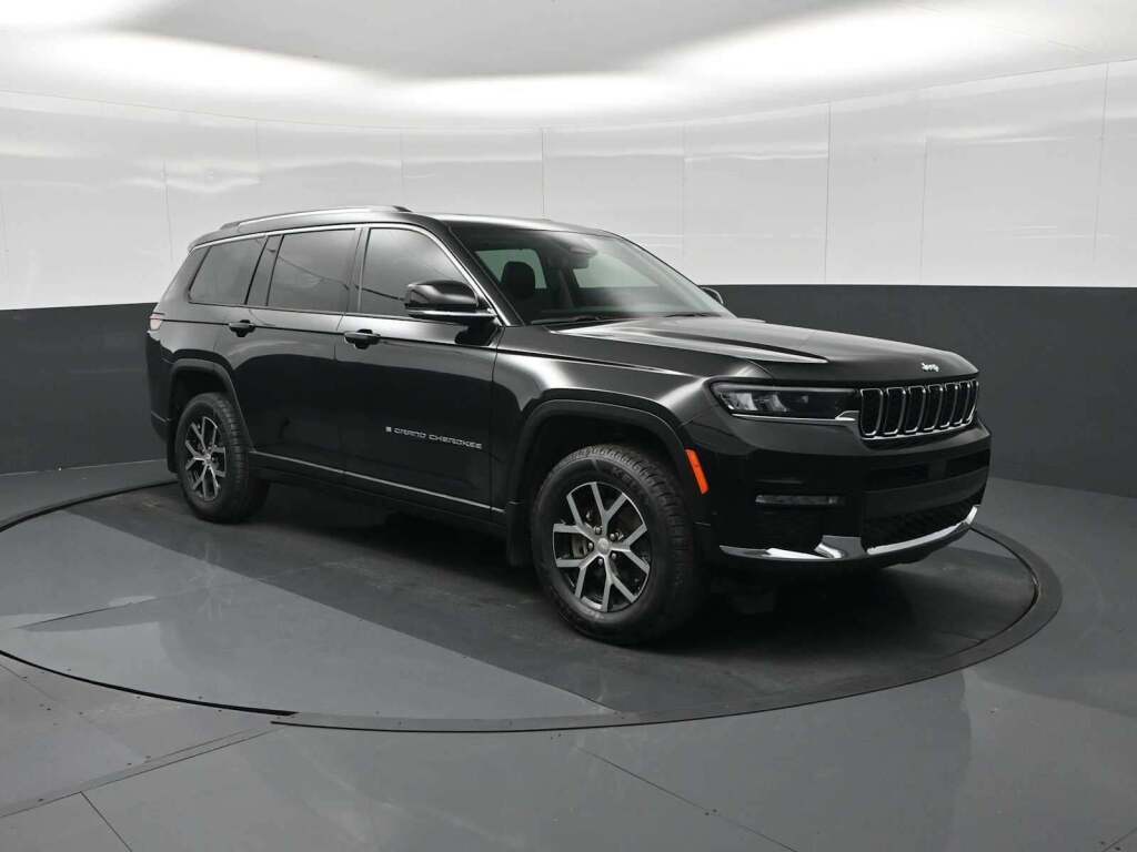 2023 Jeep Grand Cherokee L Limited's photo