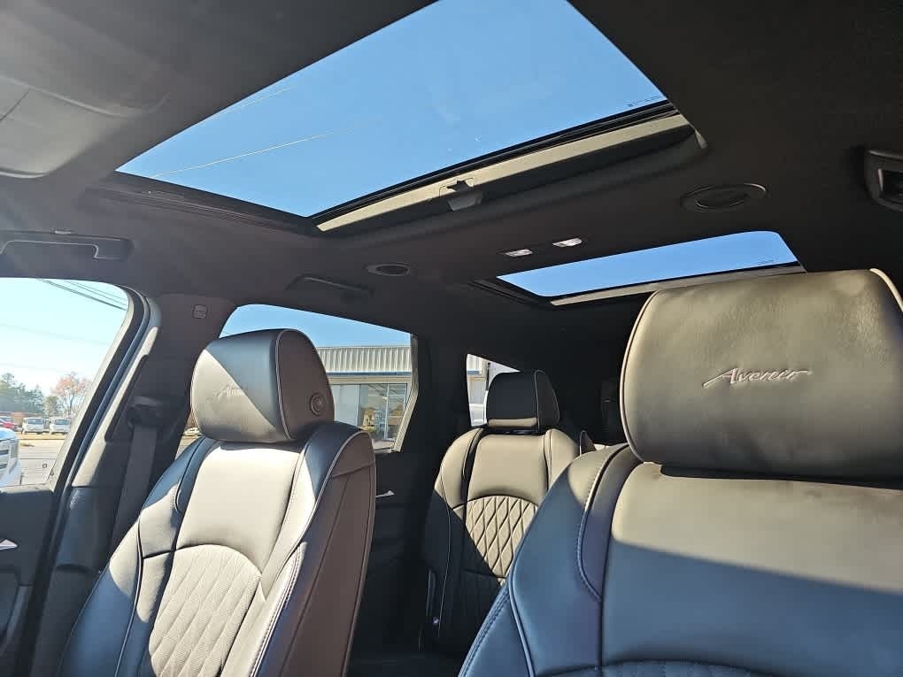 2022 Buick Enclave AWD Avenir