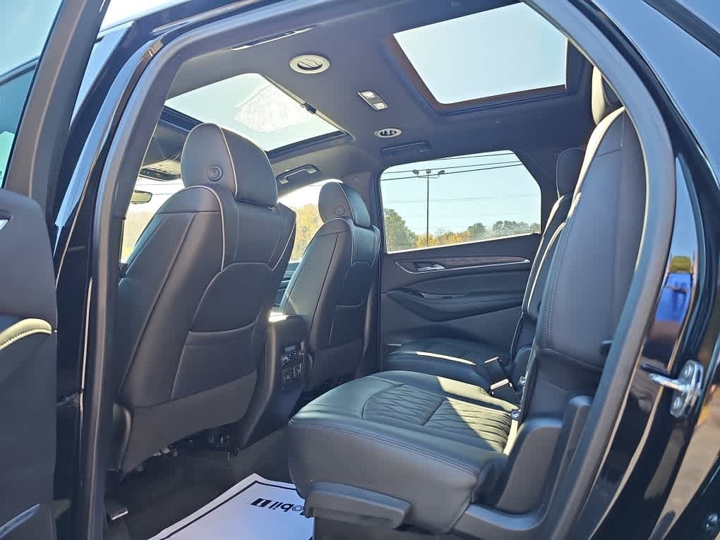 2022 Buick Enclave AWD Avenir