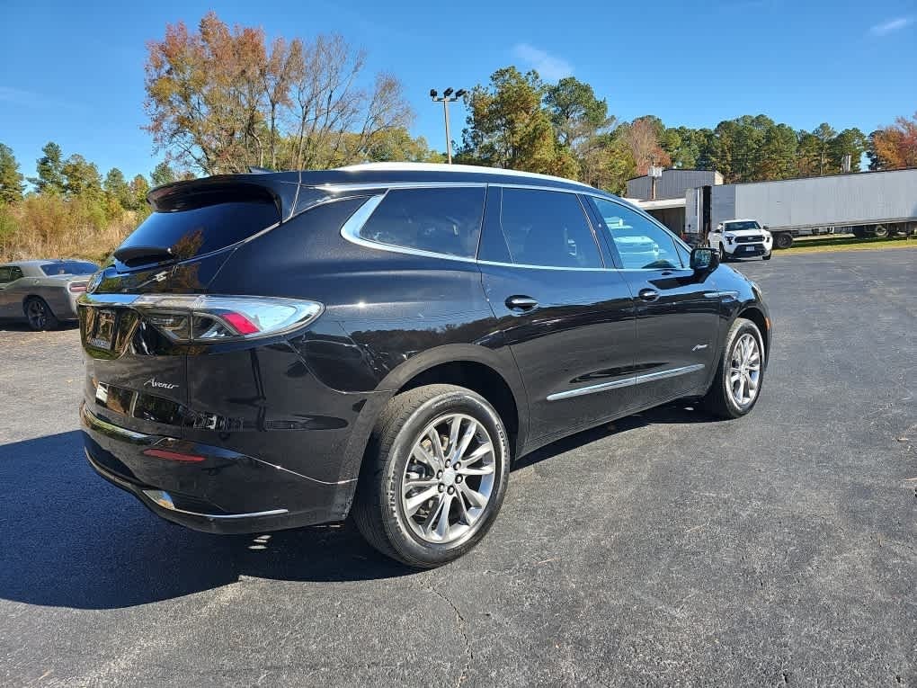 2022 Buick Enclave AWD Avenir