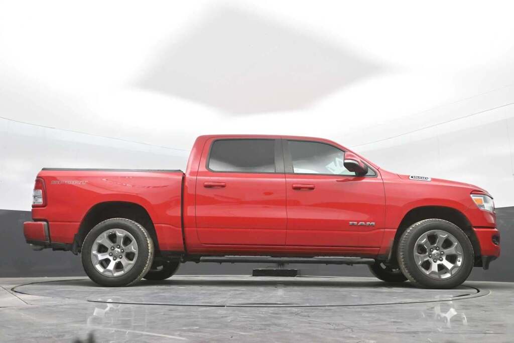 2022 Ram 1500 Big Horn Crew Cab 4x4 5'7" Box