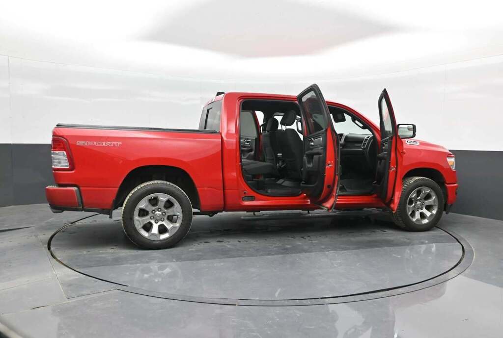 2022 Ram 1500 Big Horn Crew Cab 4x4 5'7" Box