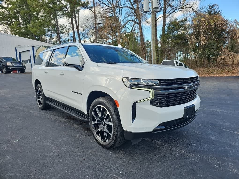 2022 Chevrolet Suburban RST's photo