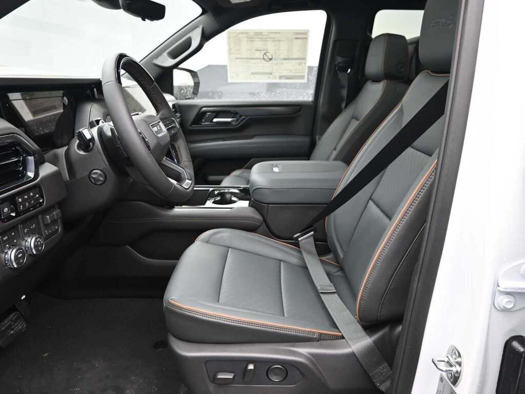 2026 GMC Yukon 4WD AT4