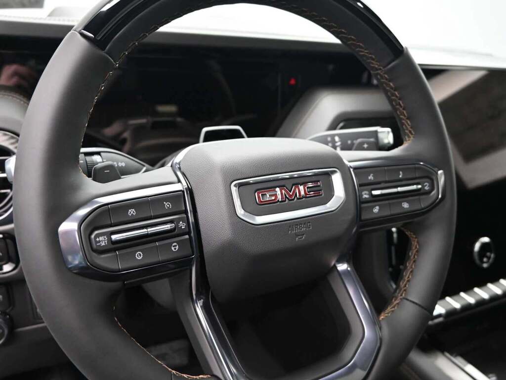 2026 GMC Yukon 4WD AT4