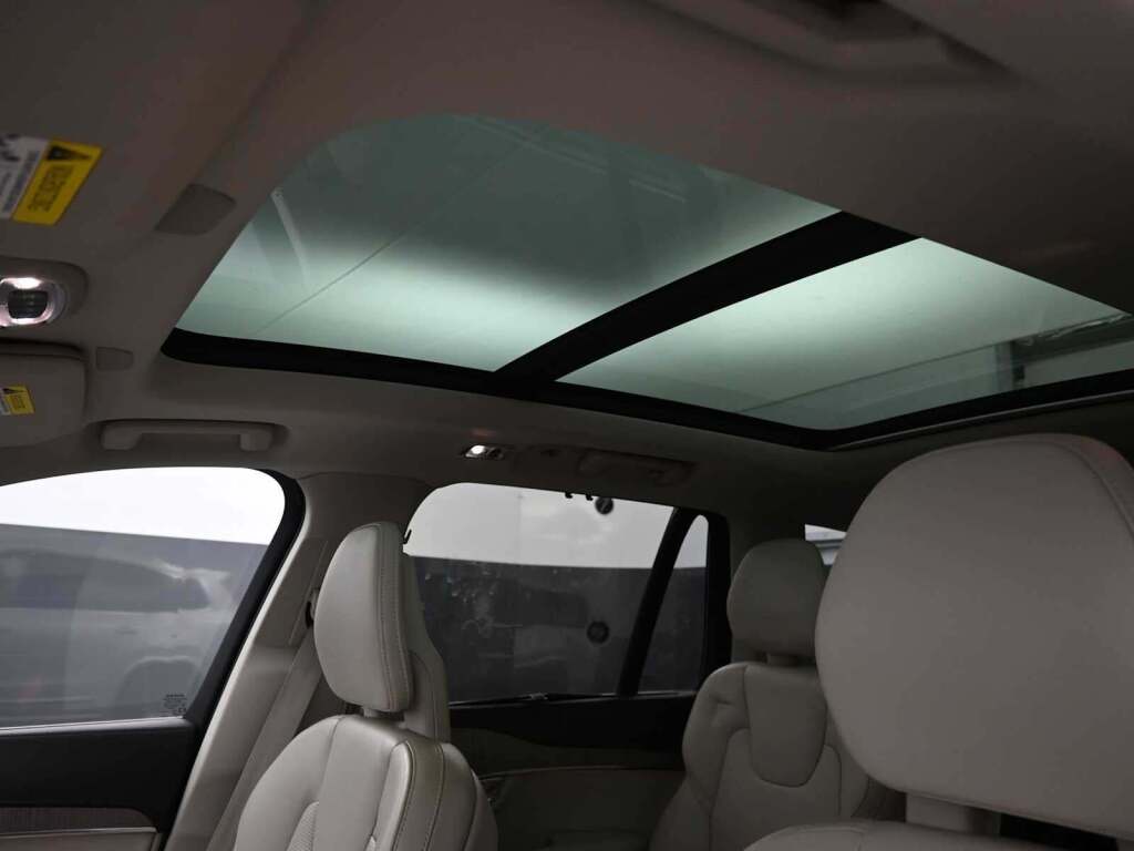 2022 Volvo XC90 T6 Inscription 6 Passenger