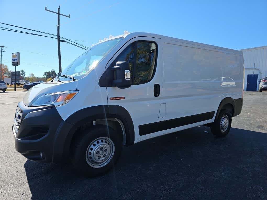 2025 Ram ProMaster 2500 Cargo Van Tradesman Low Roof 136" WB w/Pass Seat