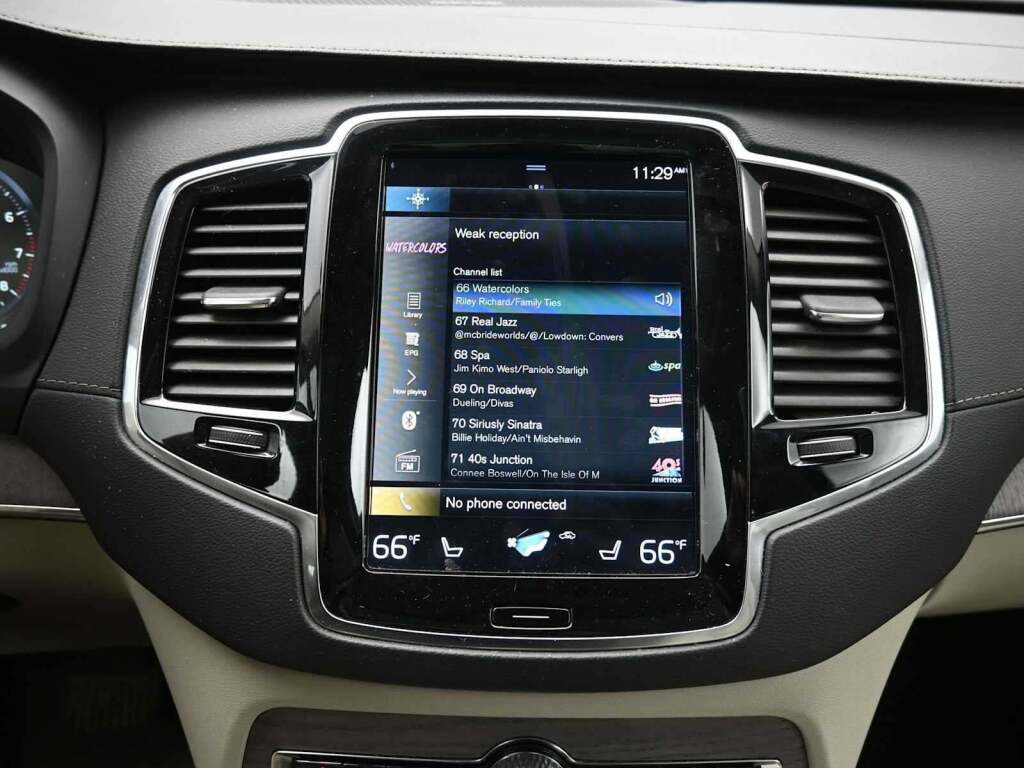 2022 Volvo XC90 T6 Inscription 6 Passenger