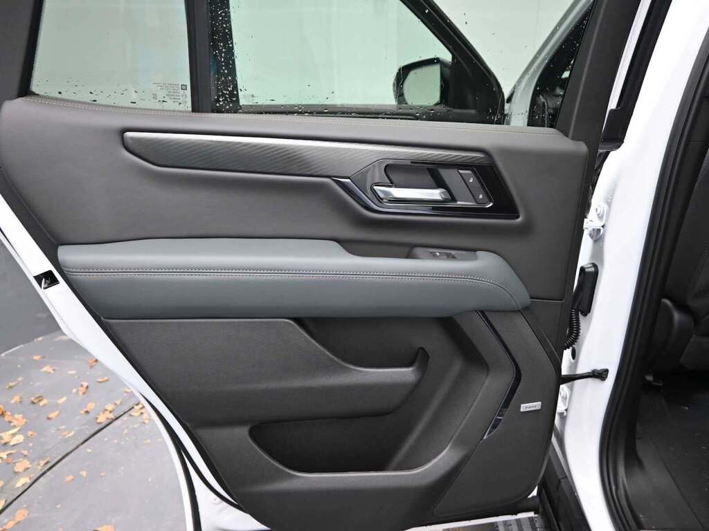 2026 GMC Yukon 4WD AT4