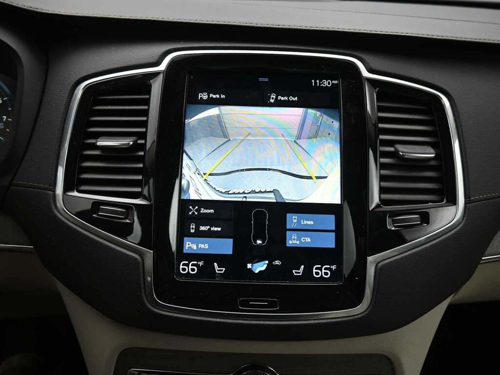 2022 Volvo XC90 T6 Inscription 6 Passenger