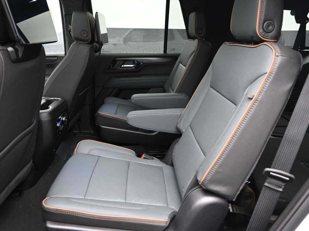 2026 GMC Yukon 4WD AT4