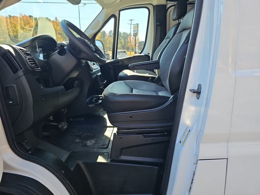 2025 Ram ProMaster 2500 Cargo Van Tradesman Low Roof 136" WB w/Pass Seat