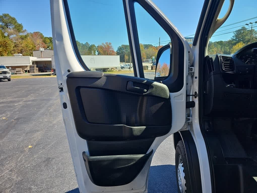 2025 Ram ProMaster 2500 Cargo Van Tradesman Low Roof 136" WB w/Pass Seat