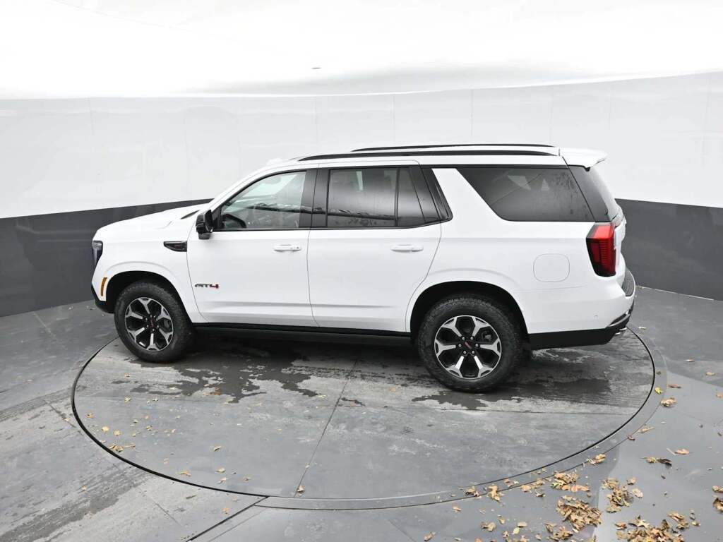 2026 GMC Yukon 4WD AT4
