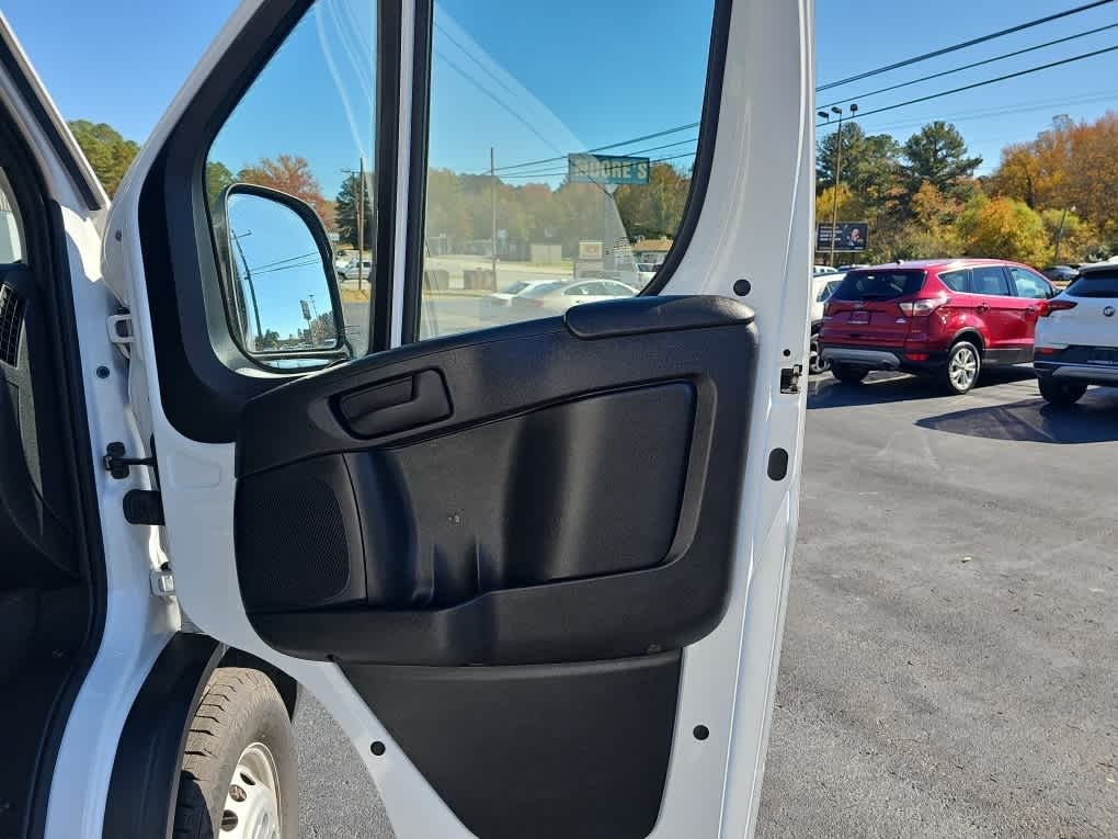 2025 Ram ProMaster 2500 Cargo Van Tradesman Low Roof 136" WB w/Pass Seat