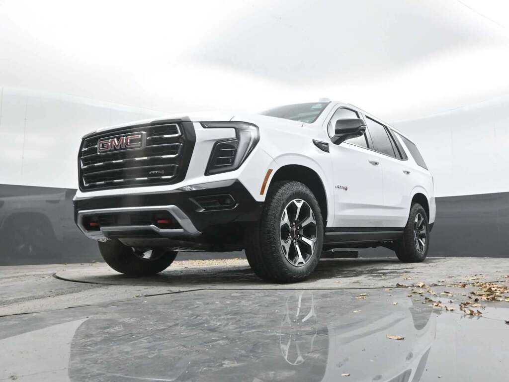 2026 GMC Yukon 4WD AT4