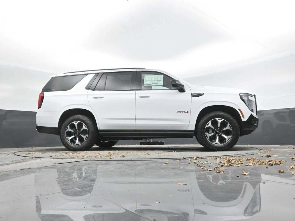2026 GMC Yukon 4WD AT4