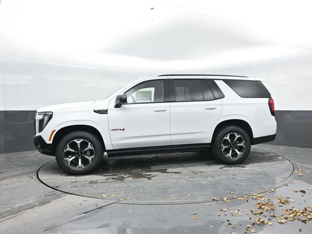 2026 GMC Yukon 4WD AT4