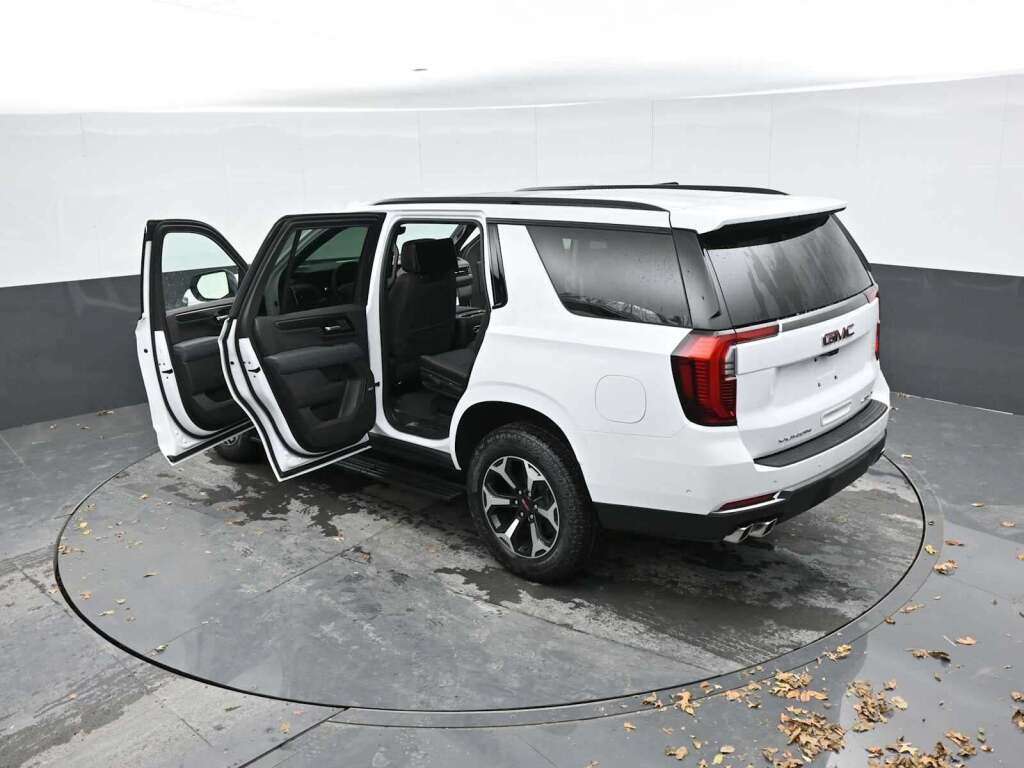 2026 GMC Yukon 4WD AT4