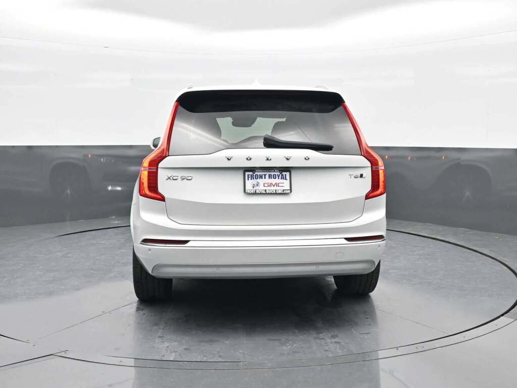 2022 Volvo XC90 T6 Inscription 6 Passenger