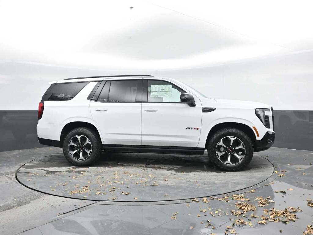 2026 GMC Yukon 4WD AT4