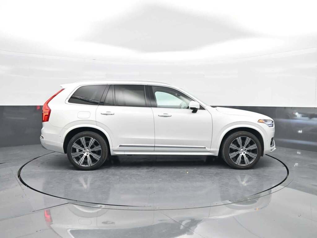 2022 Volvo XC90 T6 Inscription 6 Passenger
