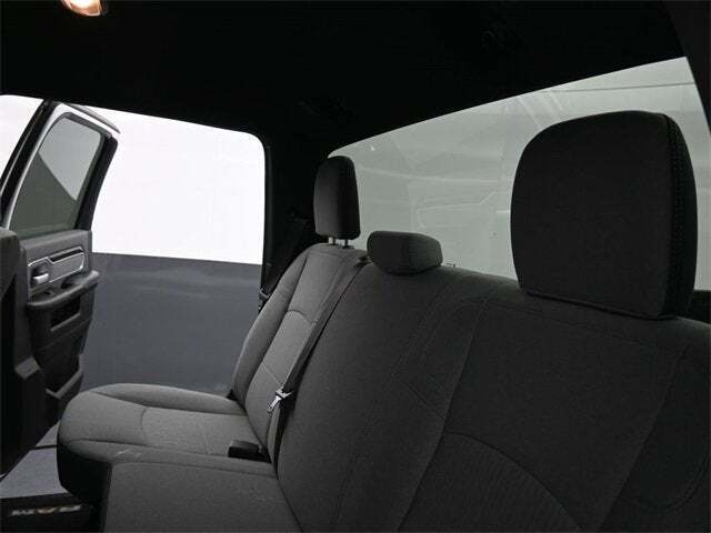 2022 Ram 3500 Big Horn Crew Cab 4x4 8' Box