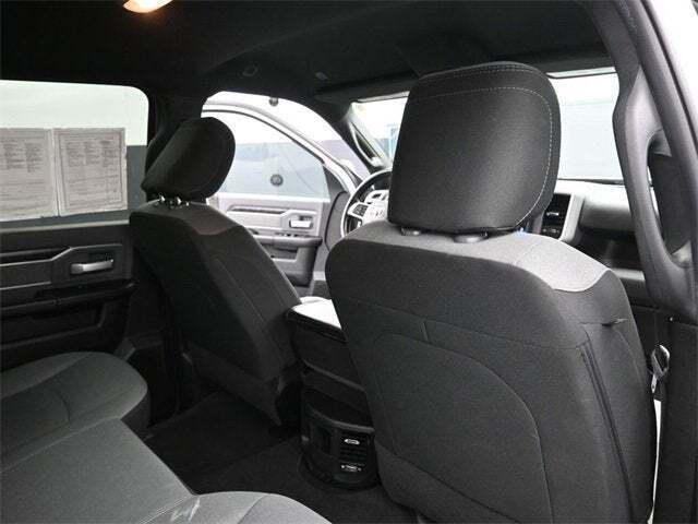 2022 Ram 3500 Big Horn Crew Cab 4x4 8' Box