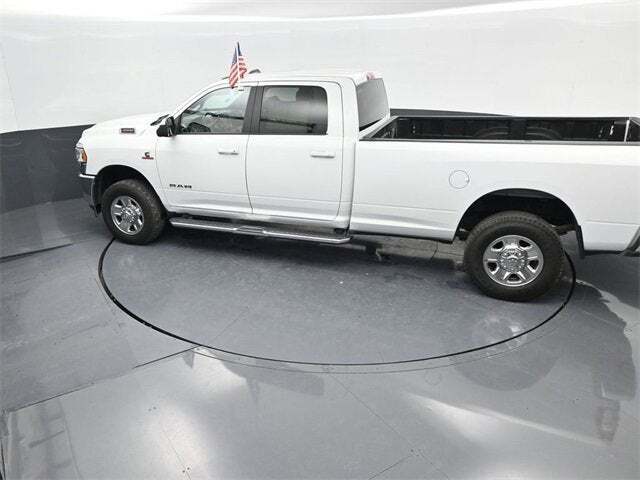 2022 Ram 3500 Big Horn Crew Cab 4x4 8' Box