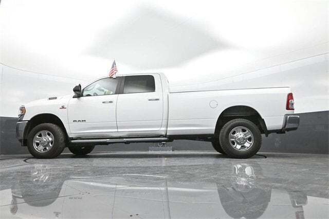2022 Ram 3500 Big Horn Crew Cab 4x4 8' Box