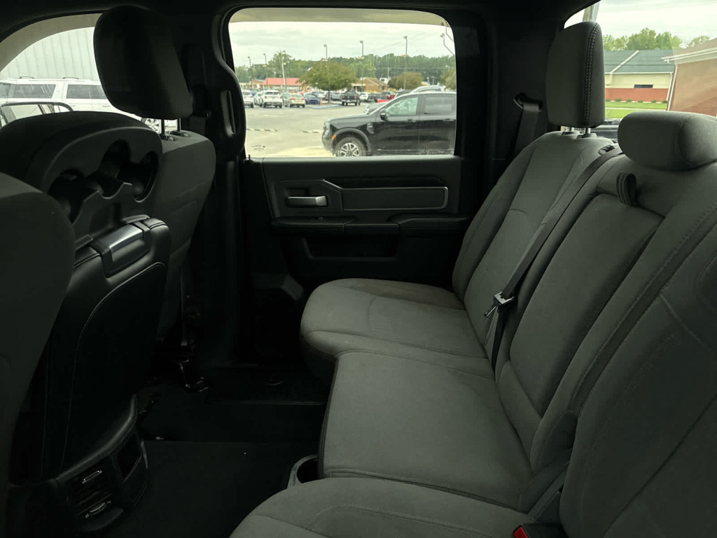 2022 Ram 2500 Big Horn Crew Cab 4x4 6'4" Box