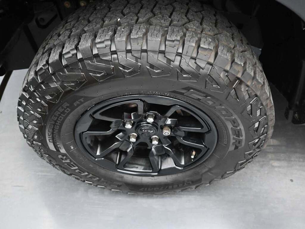 2023 Ram 1500 Classic Warlock Quad Cab 4x4 6'4" Box