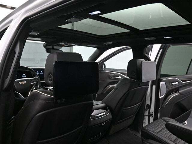 2023 Cadillac Escalade ESV 4WD Premium Luxury Platinum