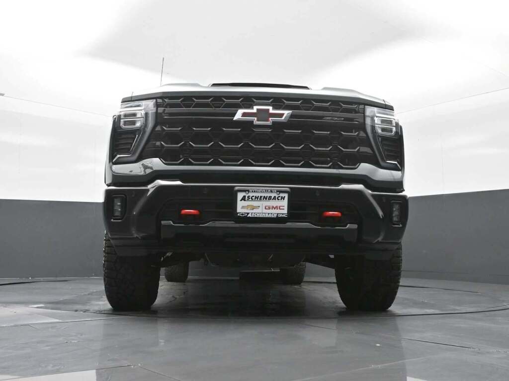 2026 Chevrolet Silverado 2500HD Crew Cab, Standard Bed, XR2, 4WD