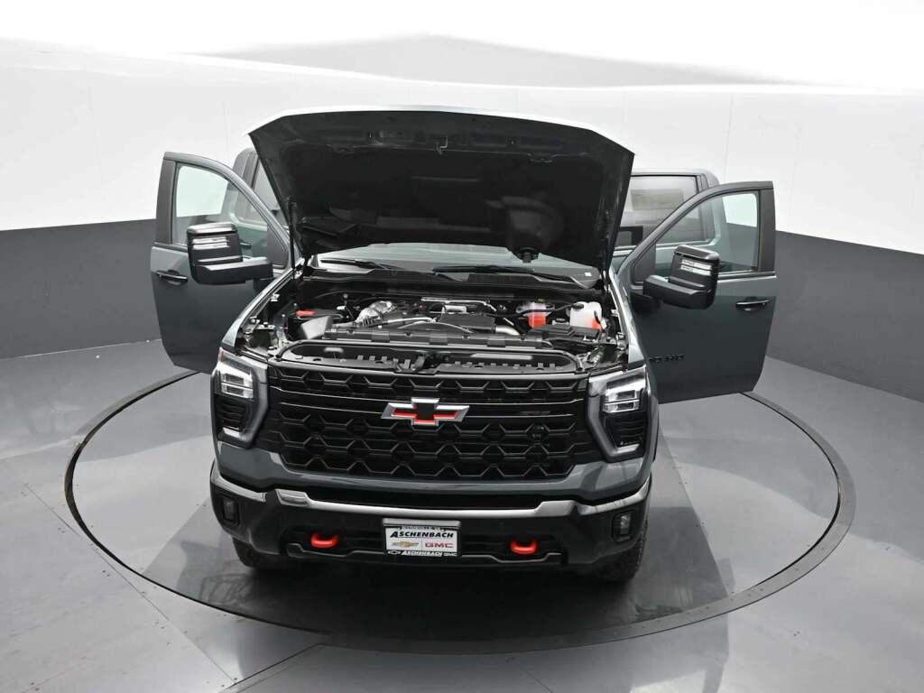 2026 Chevrolet Silverado 2500HD Crew Cab, Standard Bed, XR2, 4WD