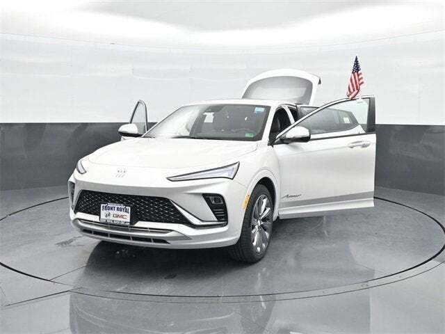 2025 Buick Envista Avenir's photo