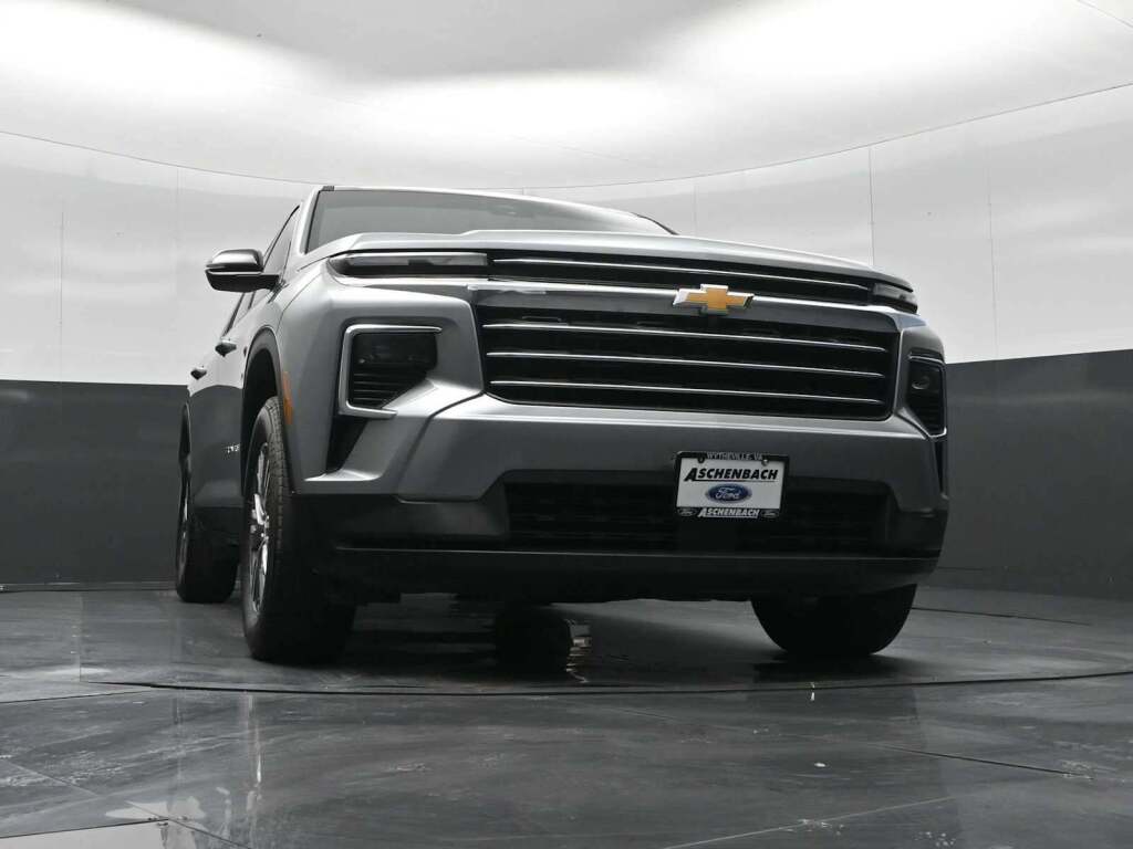 2024 Chevrolet Traverse FWD LT