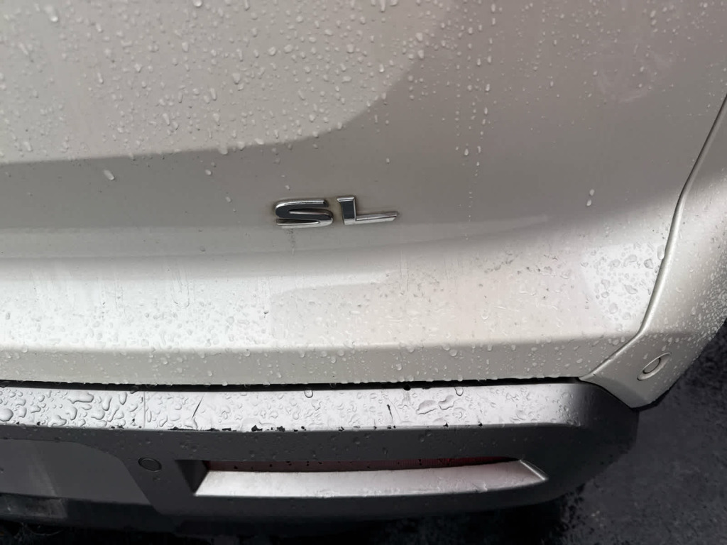 2023 Nissan Pathfinder SL FWD